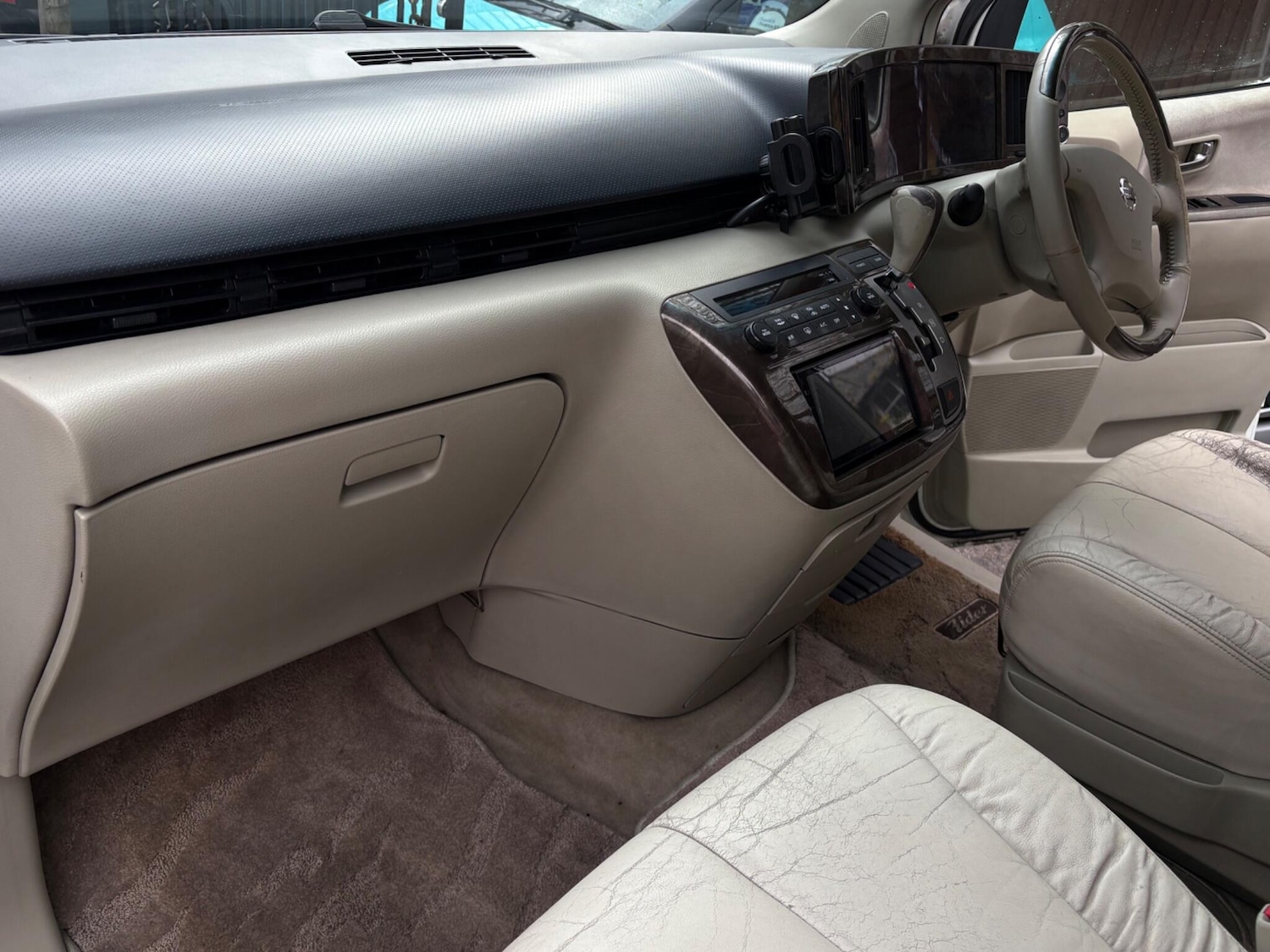 Used Nissan Elgrand 2017 for sale - 78086356: Photo 5