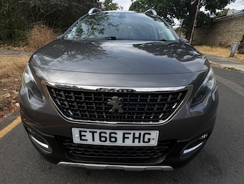 Used Peugeot 2008 2017 for sale - 79520342: Photo