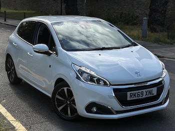 Used Peugeot 208 2019 for sale - 79509130: Photo