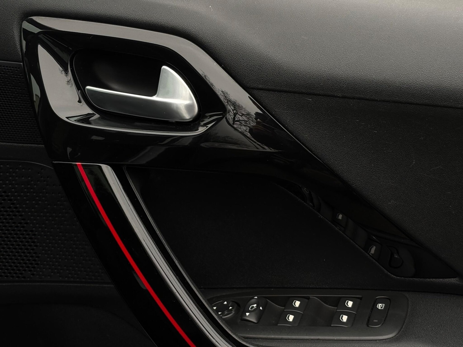 Used Peugeot 2008 for sale - 77808900: Photo 16