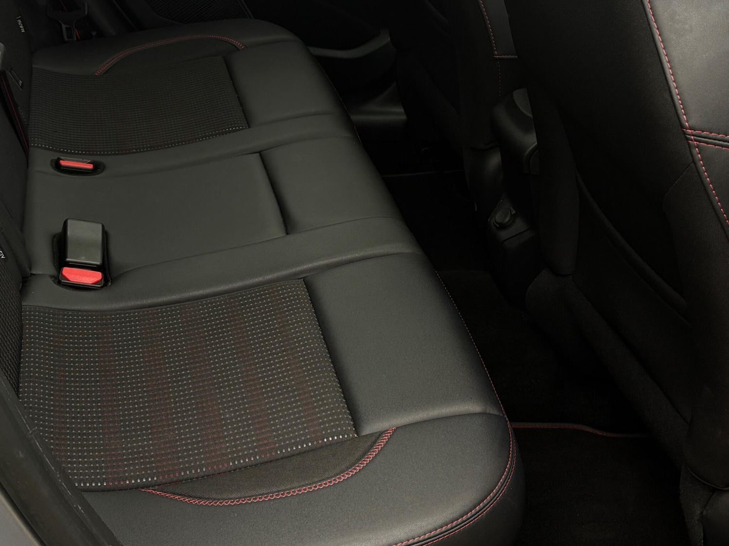 Used Peugeot 2008 for sale - 77808900: Photo 18