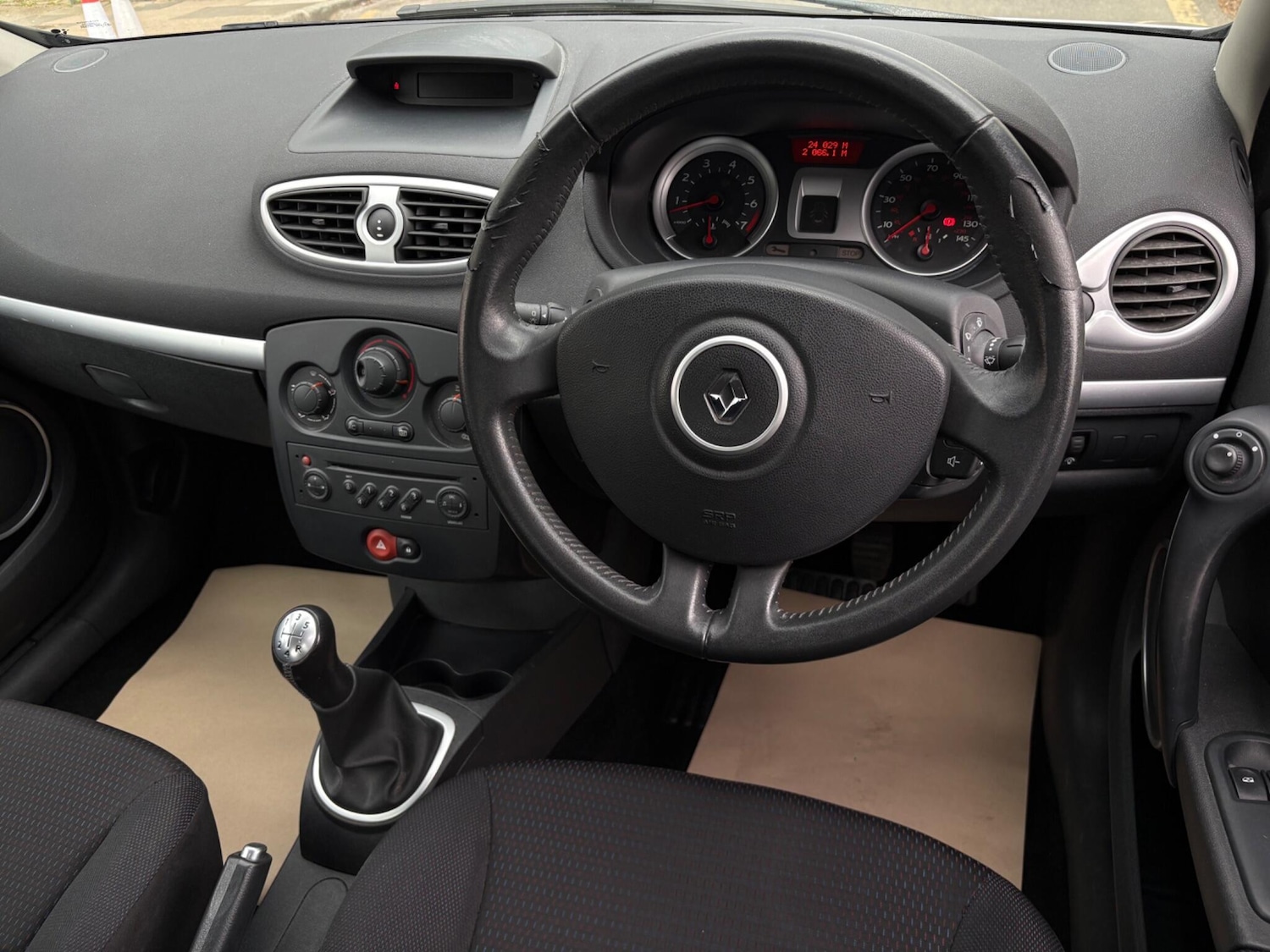 Used Renault Clio 2007 for sale - 78072271: Photo 8