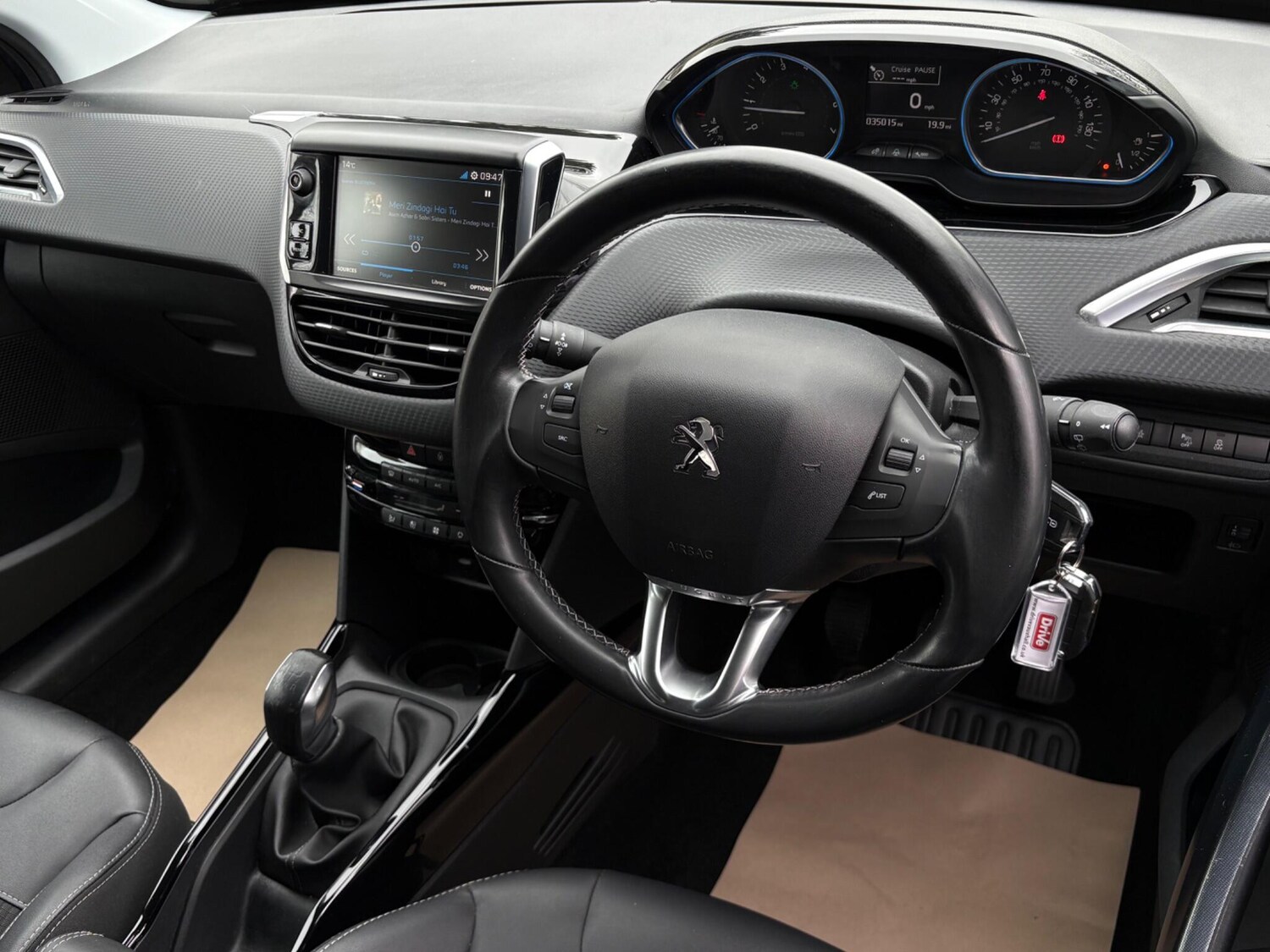 Used Peugeot 2008 2017 for sale - 78204112: Photo 15