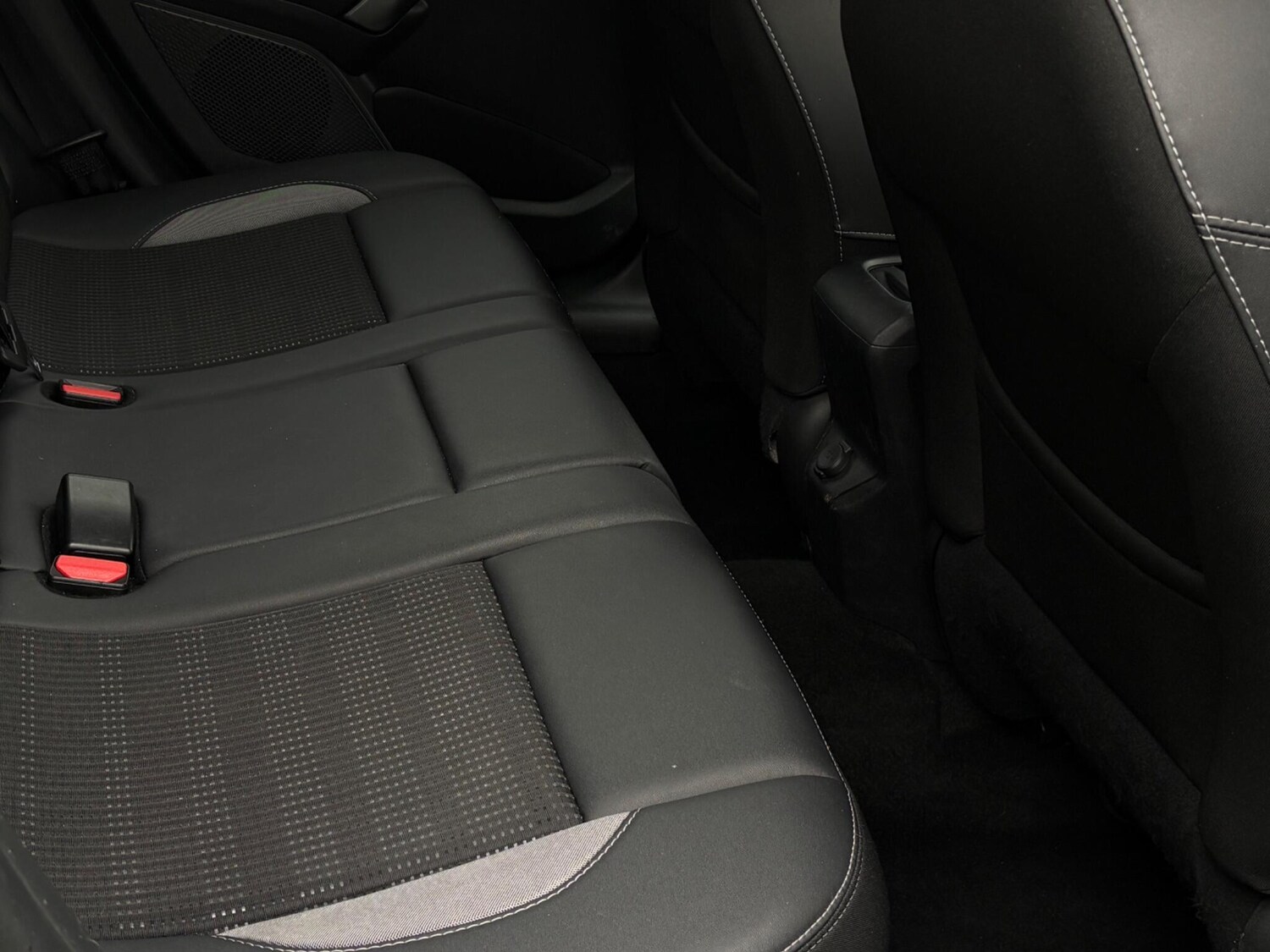 Used Peugeot 2008 2017 for sale - 78204112: Photo 17