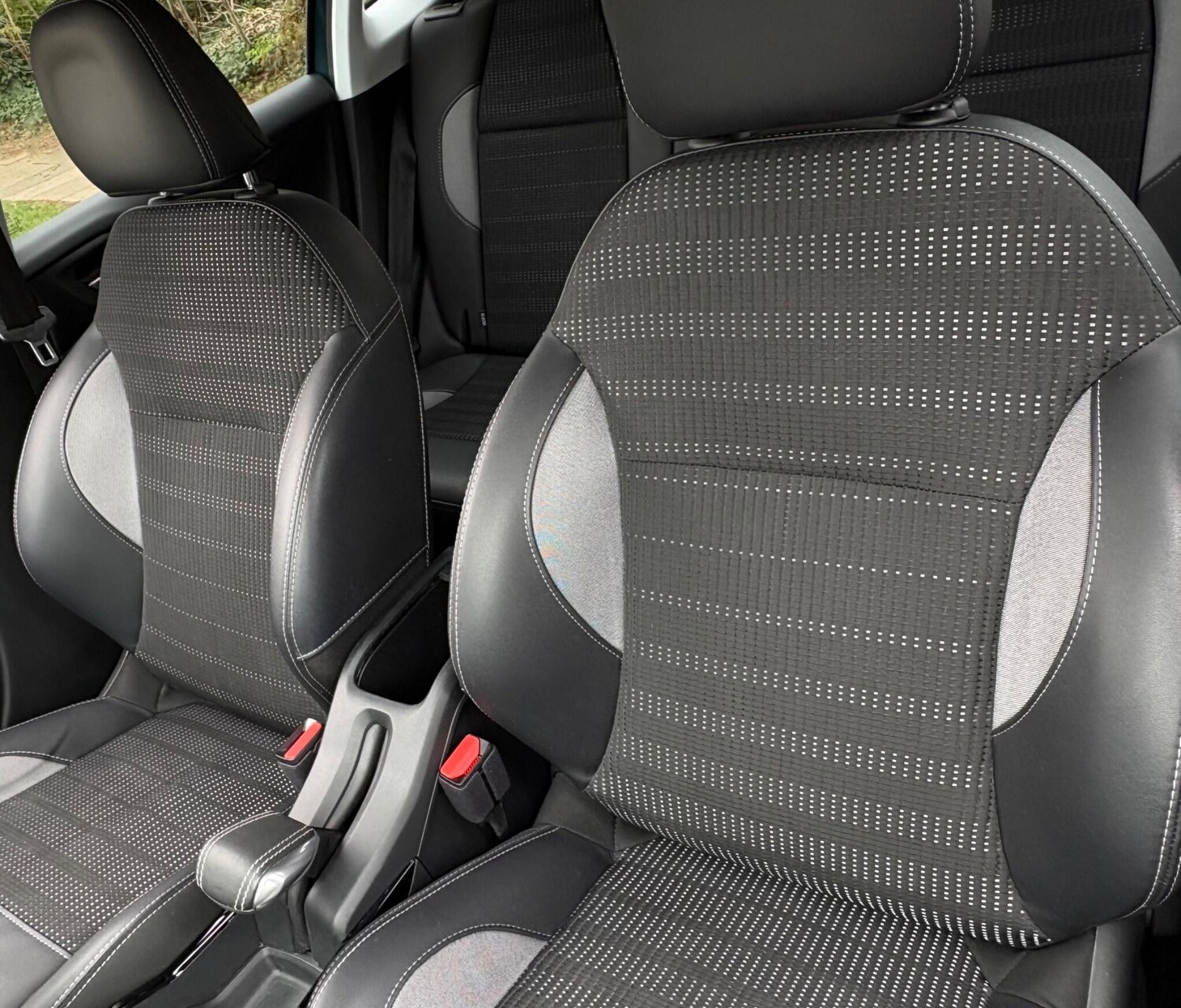 Used Peugeot 2008 2017 for sale - 78204112: Photo 27