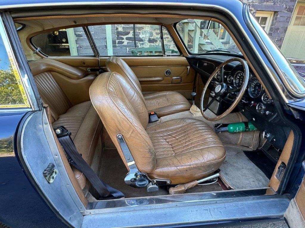 Used Aston Martin DB6 1970 for sale - 76220329: Photo 11