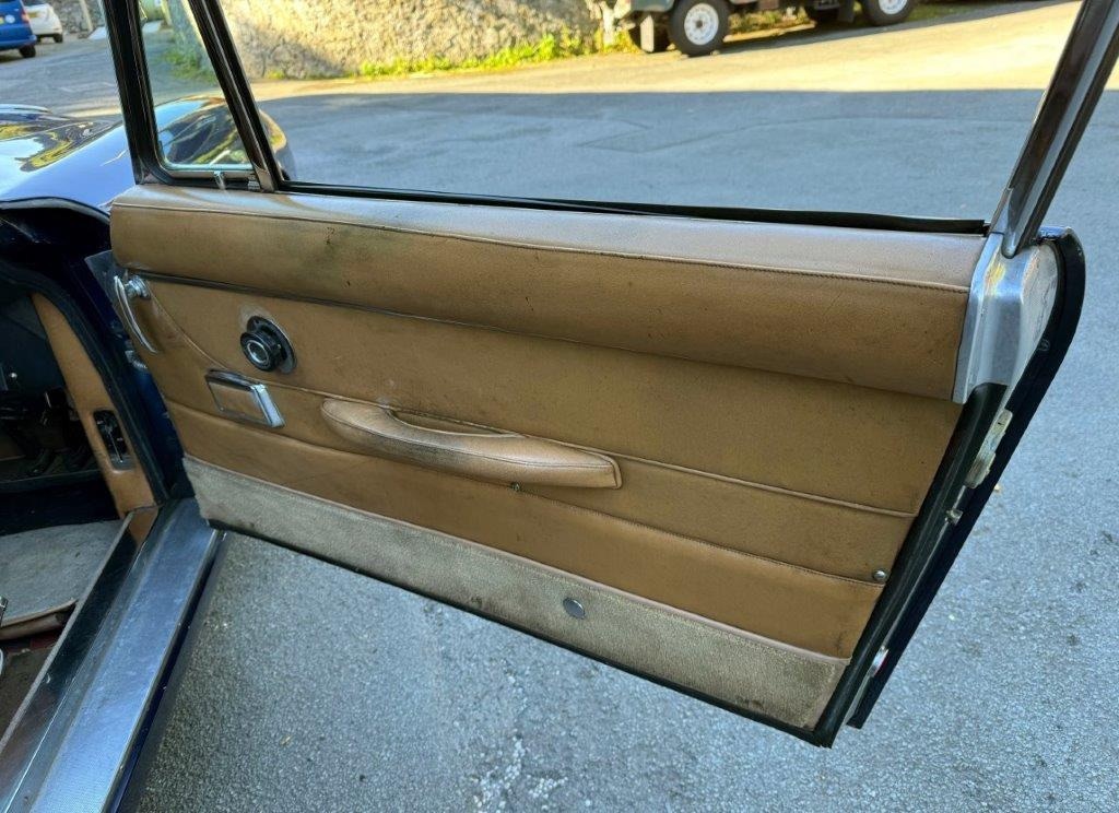 Used Aston Martin DB6 1970 for sale - 76220329: Photo 15