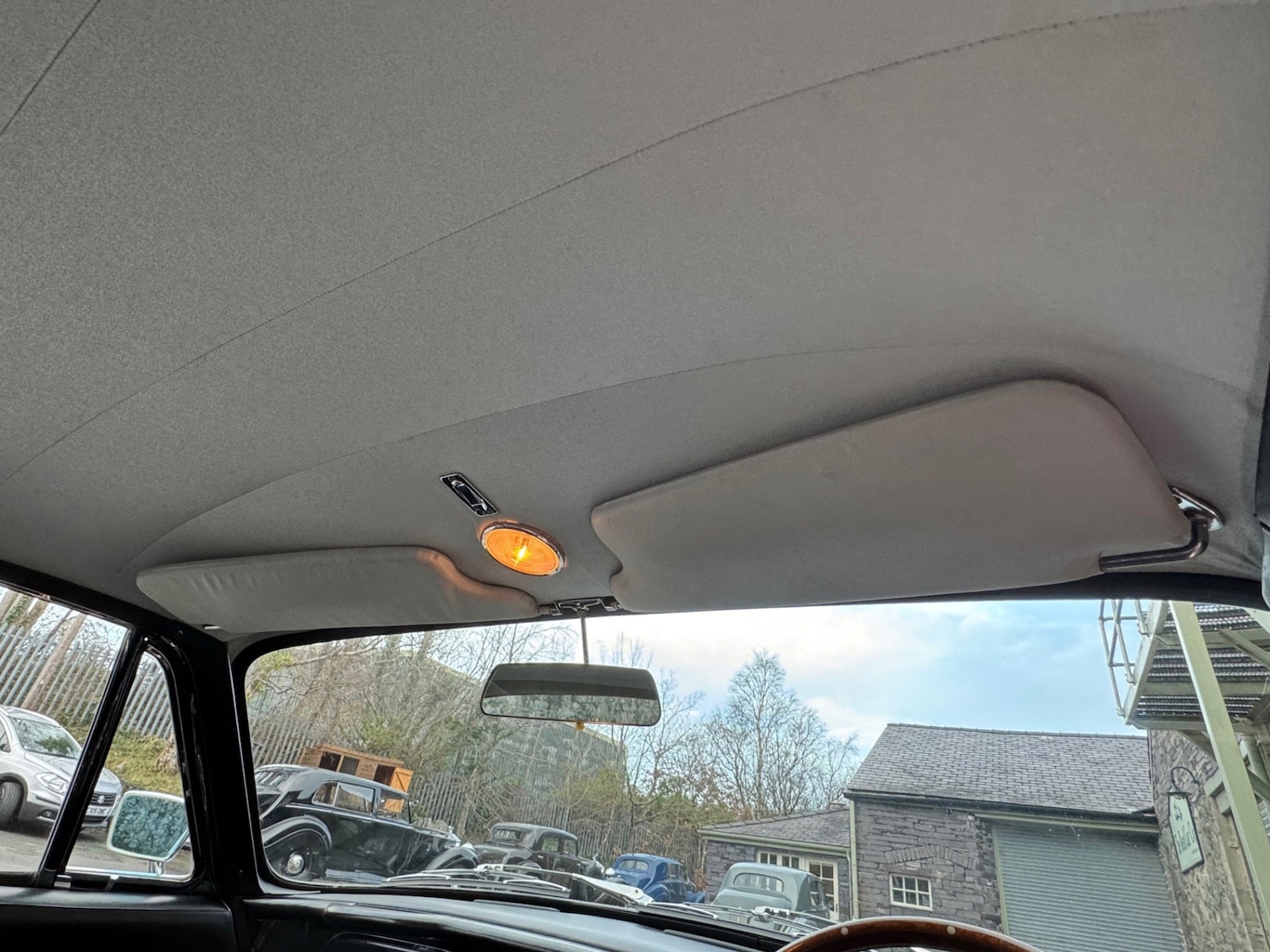 Used Aston Martin DB6 1968 for sale - 76145766: Photo 7