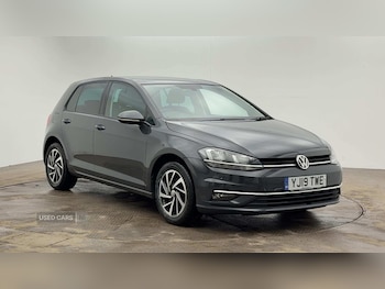 Volkswagen - Golf
