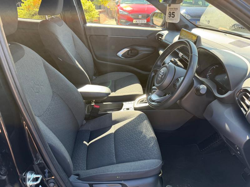 Used Toyota Yaris Cross 2023 for sale - 78152980: Photo 12