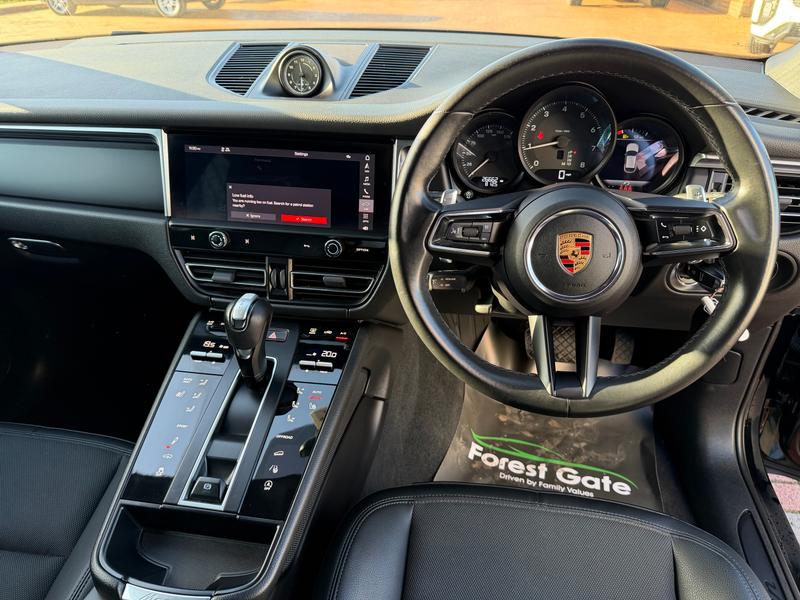 Used Porsche Macan 2022 for sale - 77009862: Photo 11