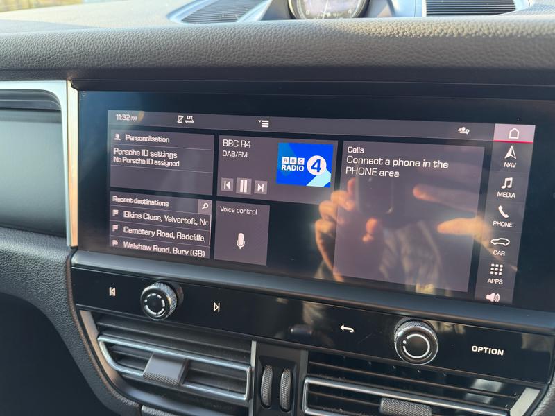 Used Porsche Macan 2022 for sale - 77009862: Photo 18