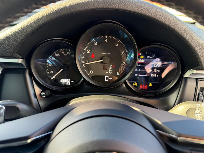 Used Porsche Macan 2022 for sale - 77009862: Photo 23