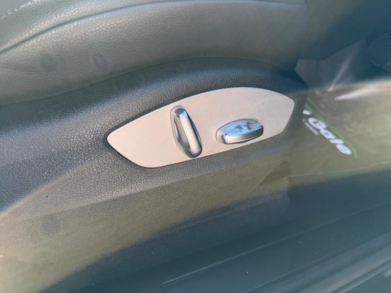 Used Porsche Macan 2022 for sale - 77009862: Photo 30