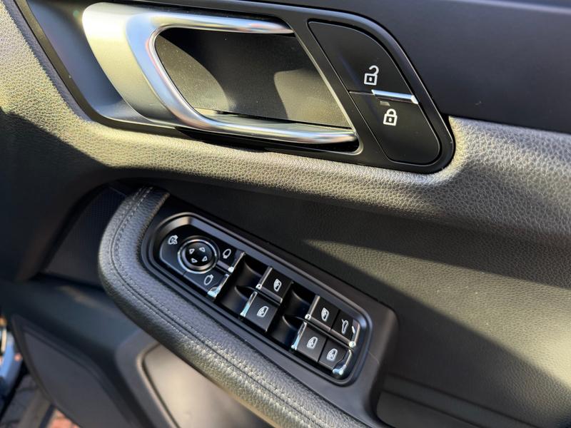 Used Porsche Macan 2022 for sale - 77009862: Photo 31