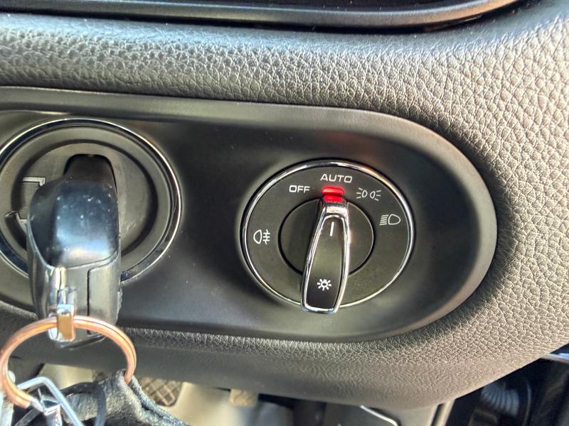 Used Porsche Macan 2022 for sale - 77009862: Photo 32