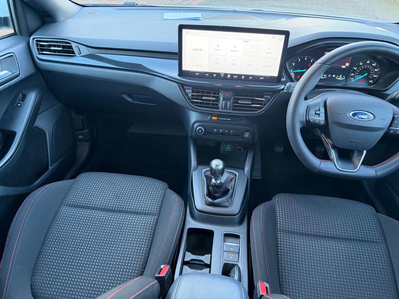 Used Ford Focus 2023 for sale - 77359835: Photo 11