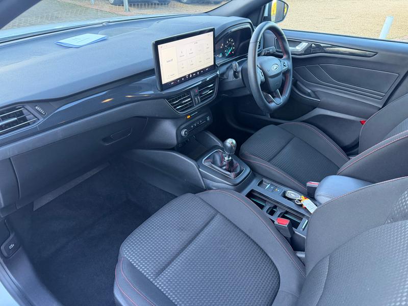Used Ford Focus 2023 for sale - 77359835: Photo 9