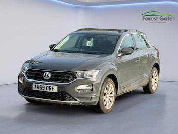 Used Volkswagen T-Roc 2020 for sale - 77199010: Photo