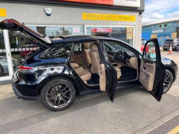 Used Porsche Macan 2022 for sale - 75103181: Photo