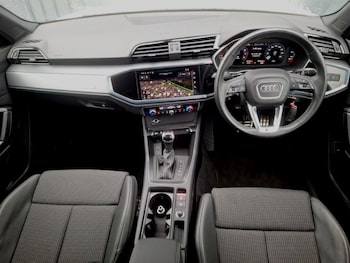 Used Audi Q3 2023 for sale - 76879820: Photo