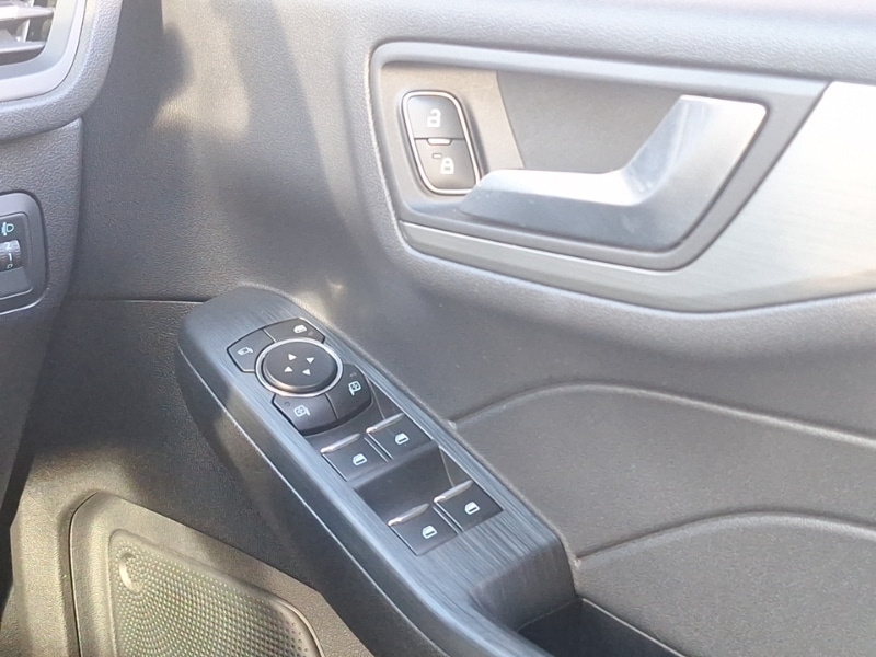 Used Ford Kuga 2022 for sale - 76358760: Photo 11