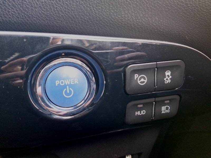 Used Toyota Prius 2018 for sale - 78041129: Photo 11