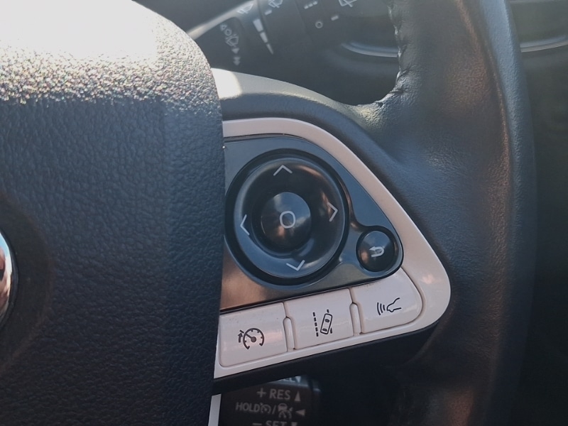 Used Toyota Prius 2018 for sale - 78041129: Photo 14