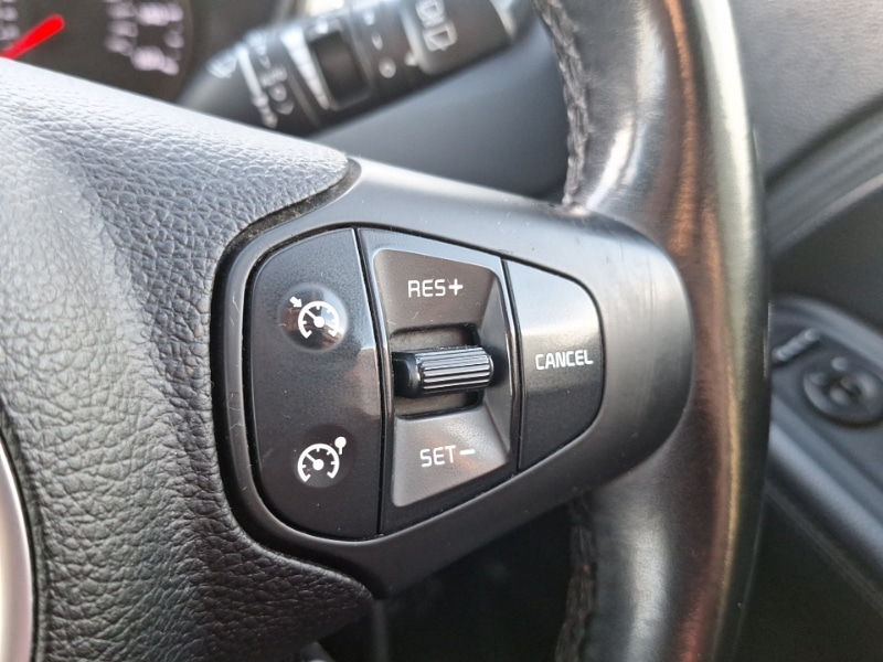 Used Kia Carens 2017 for sale - 77008651: Photo 15