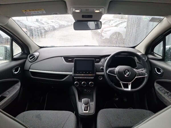 Used Renault Zoe 2021 for sale - 75989560: Photo 2