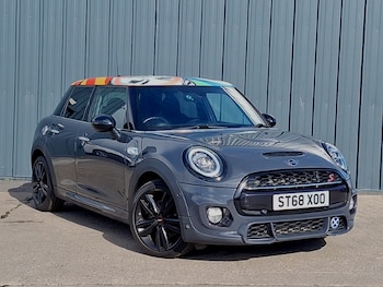 Used MINI Hatch 2018 for sale - 77874340: Photo