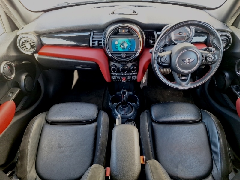 Used MINI Hatch 2018 for sale - 77874340: Photo 2