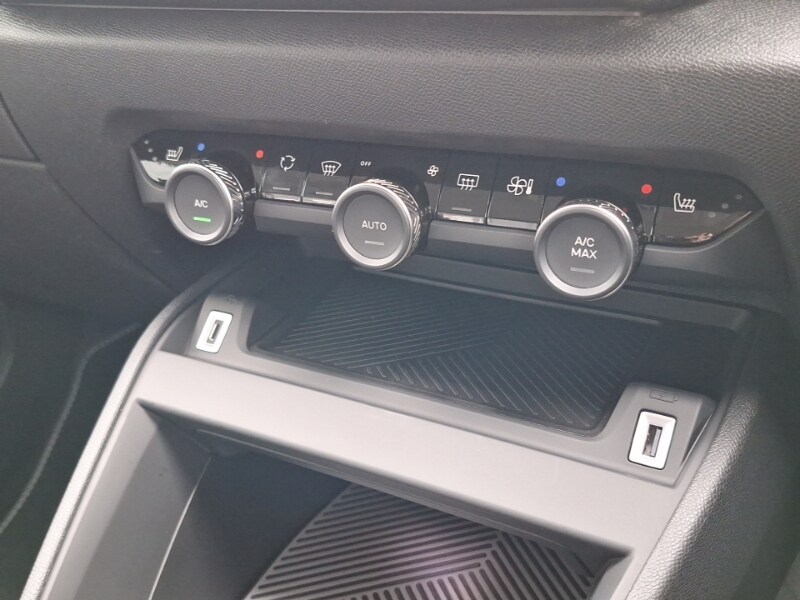 Used Citroen C4 2025 for sale - 76309042: Photo 19