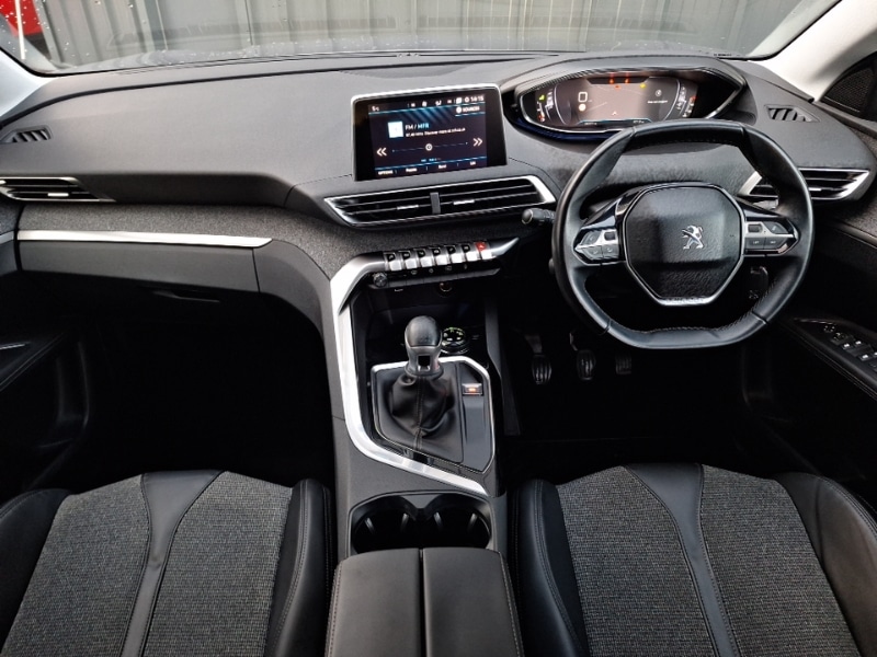 Used Peugeot 3008 2018 for sale - 77265555: Photo 2