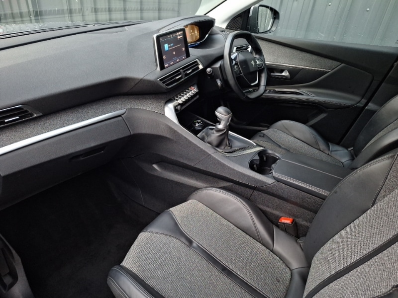 Used Peugeot 3008 2018 for sale - 77265555: Photo 5