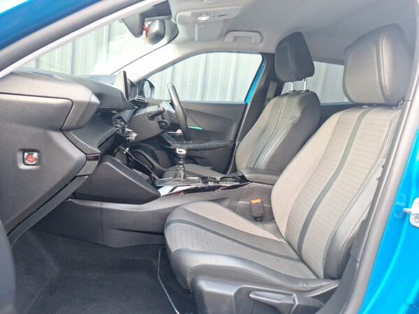 Used Peugeot 2008 2021 for sale - 76301889: Photo 5