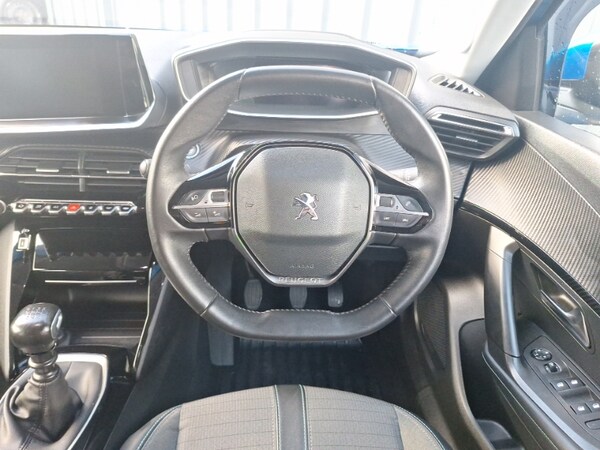 Used Peugeot 2008 2021 for sale - 76301889: Photo 7