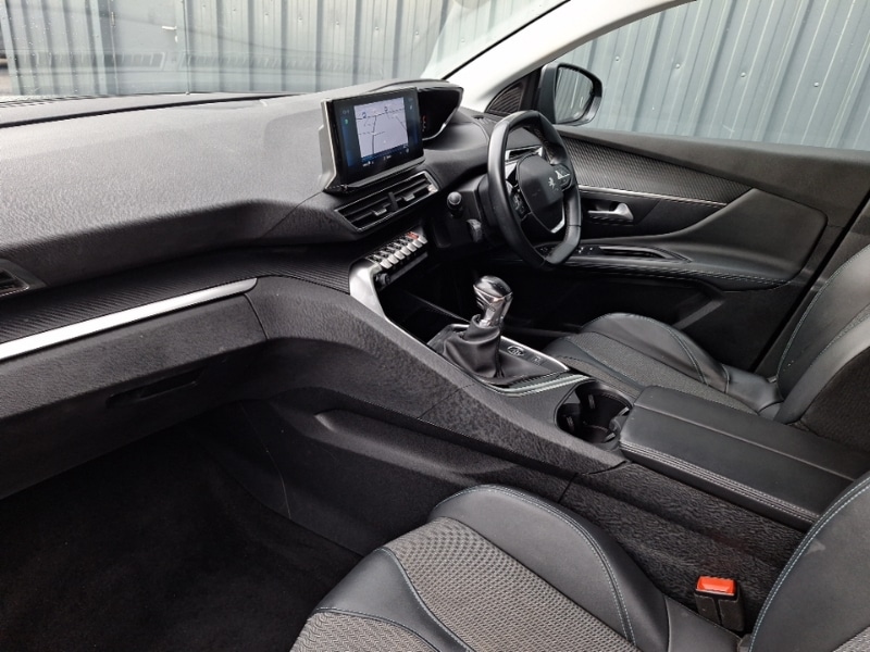 Used Peugeot 3008 2021 for sale - 76325789: Photo 5