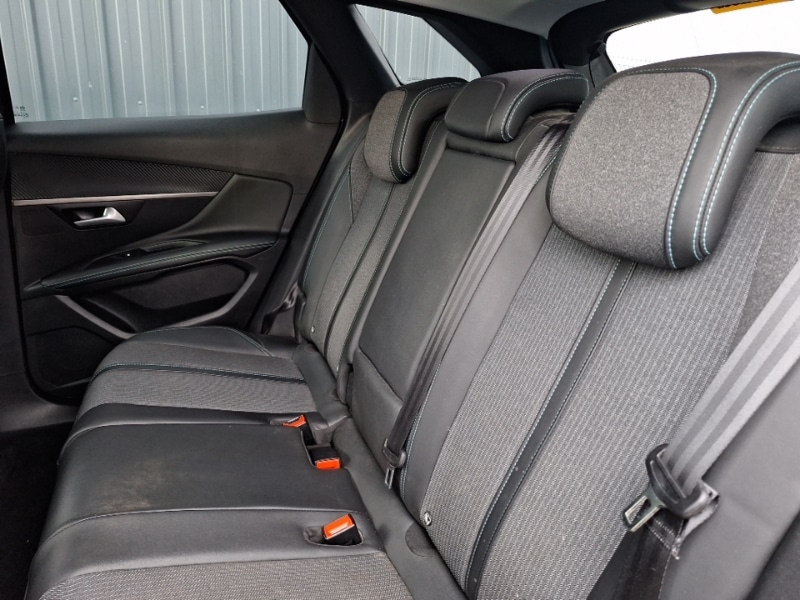 Used Peugeot 3008 2021 for sale - 76325789: Photo 6
