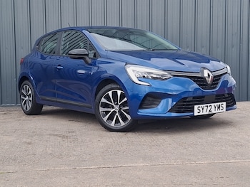 Used Renault Clio 2023 for sale - 75530743: Photo