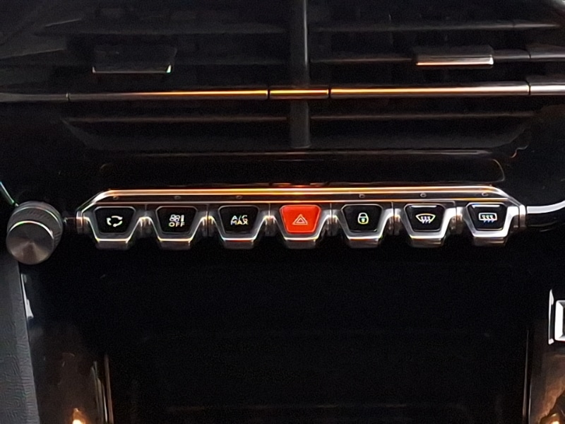 Used Peugeot 2008 2022 for sale - 77201919: Photo 14