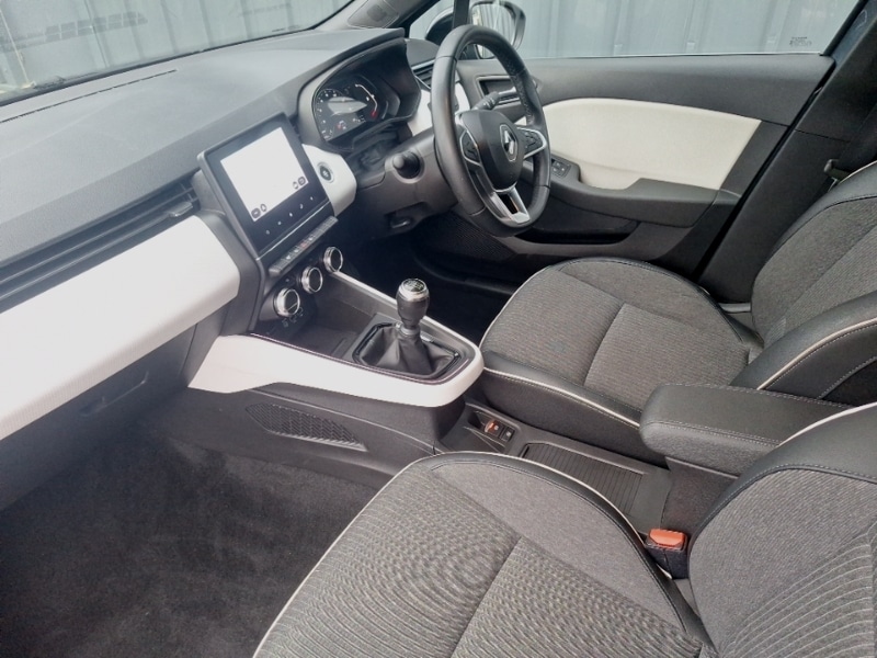 Used Renault Clio 2022 for sale - 76970619: Photo 5