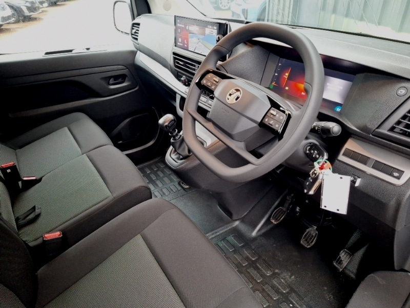 Used Vauxhall Vivaro 2024 for sale - 76721456: Photo 2