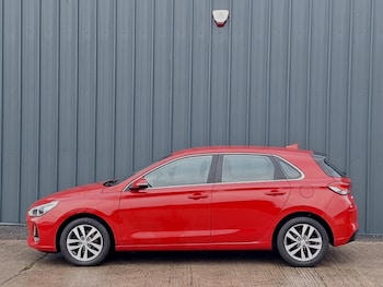 Used Hyundai i30 2018 for sale - 77678158: Photo