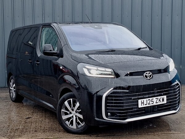 Used Toyota PROACE CITY Verso 2025 for sale - 76165740: Photo 1