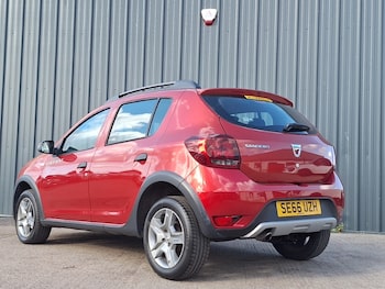 Used Dacia Sandero Stepway 2017 for sale - 75882378: Photo