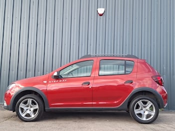 Used Dacia Sandero Stepway 2017 for sale - 75882378: Photo