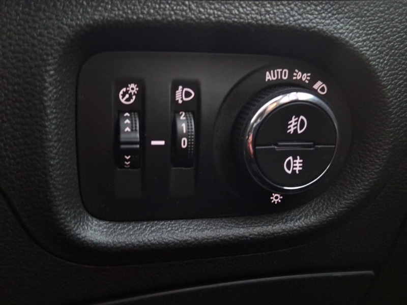 Used Vauxhall Astra 2019 for sale - 76613904: Photo 12