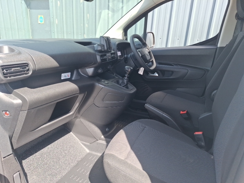 Used Citroen Berlingo 2025 for sale - 76435353: Photo 5