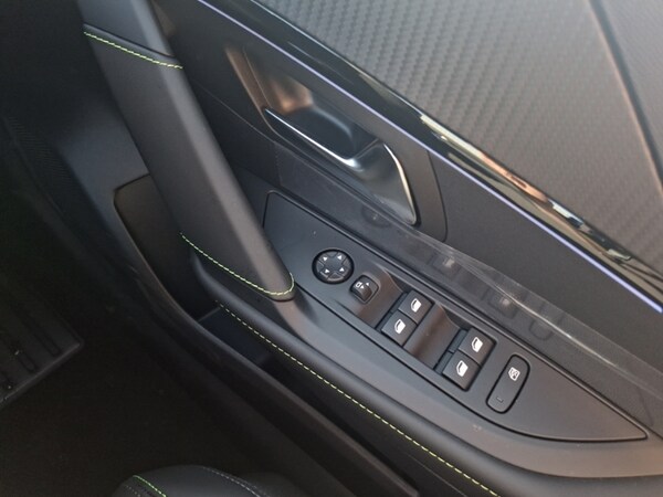 Used Peugeot 208 2025 for sale - 75120289: Photo 11